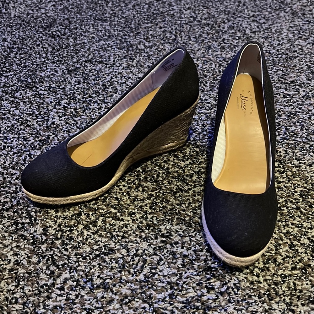 Black and woven bottom heels, size 7